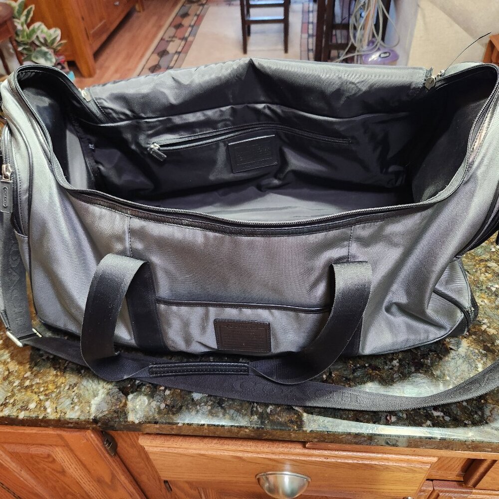 Large 24" COACH duffle travel cabin carryon gym bag nylon and leather with strap - Picture 3 of 14